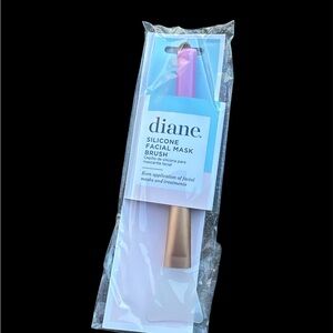 Diane Silicone Facial Mask Brush